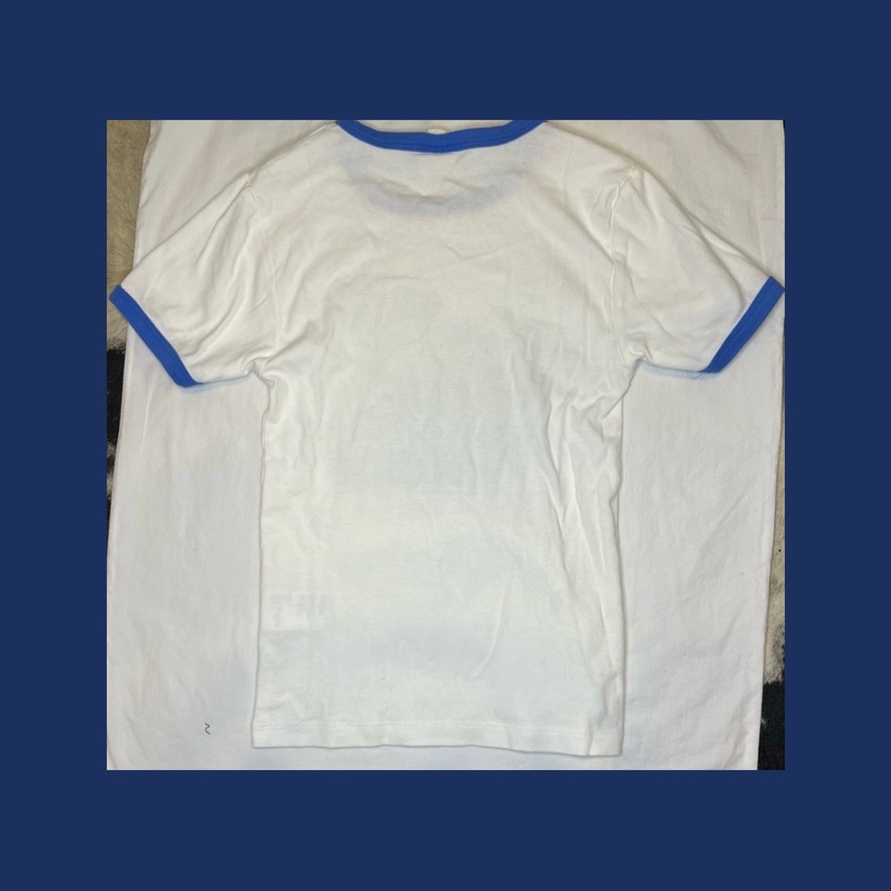 Urban Outfitters Graphic Tee - Picture 4 of 7